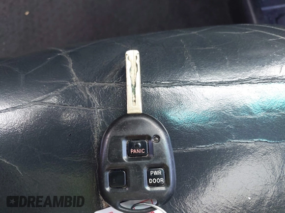 2004 Lexus RX 330 z VIN 2T2HA31UX4C025725, wystawiony jako IAAI lot #42241206 z przebiegiem 211 009 mil mil oraz . Historia ofert i sprzedaży dostępna na DreamBid. Obrazek 11.