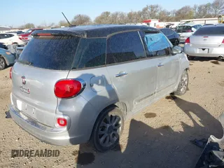 2015 FIAT 500L Lounge with VIN ZFBCFACH8FZ031149, listed as a IAAI auction lot 41780747 with 131,054 mi miles. Bid and sale history available at carsss.com. Image 4.