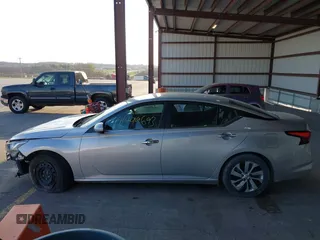 2020 Nissan Altima 2.5 S with VIN 1N4BL4BV1LC153723, listed as a IAAI auction lot 41499693 with 110,173 mi miles. Bid and sale history available at carsss.com. Image 14.
