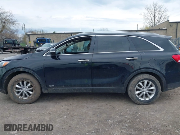 2017 Kia Sorento LX with VIN 5XYPGDA32HG211717, listed as a IAAI auction lot 42081818 with 134,306 mi miles and . Bid and sale history available at DreamBid. Image 14.