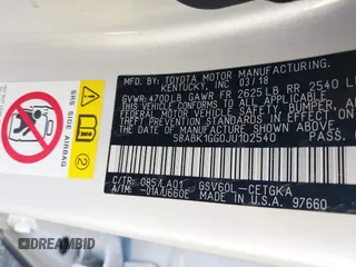 2018 Lexus ES with VIN 58ABK1GG0JU102540, listed as a IAAI auction lot 41858646 with 61,505 mi miles. Bid and sale history available at carsss.com. Image 9.