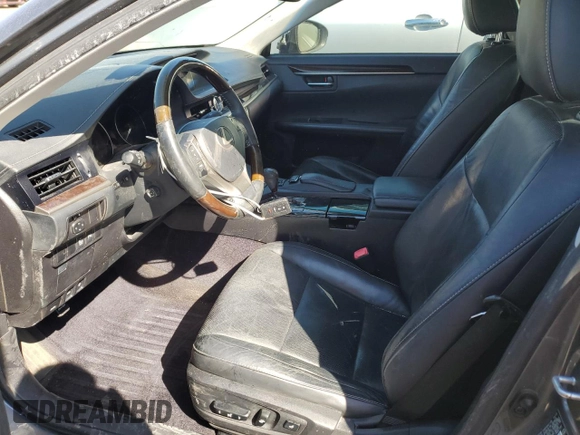 2014 Lexus ES 330 z VIN JTHBK1GG1E2093343, wystawiony jako Copart lot #55884065 z przebiegiem 150 998 mil mil oraz Szkoda całkowita • Salvage title. Historia ofert i sprzedaży dostępna na DreamBid. Obrazek 7.