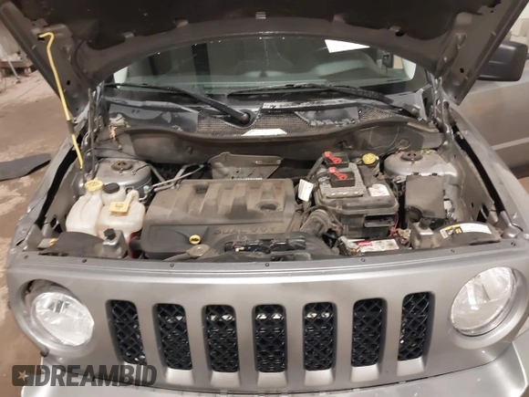 2016 Jeep Patriot Latitude with VIN 1C4NJRFB0GD581213, listed as a IAAI auction lot 42407888 with 104,202 mi miles and . Bid and sale history available at DreamBid. Image 10.