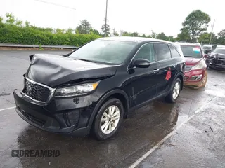 2019 Kia Sorento L z VIN 5XYPG4A39KG584941, wystawiony jako IAAI lot #42236774 z przebiegiem 93 158 mil mil oraz . Historia ofert i sprzedaży dostępna na DreamBid. Obrazek 2.