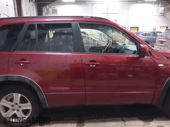 2006 Suzuki Grand Vitara Luxury with VIN JS3TD947264106126, listed as a IAAI auction lot 41961693 with 146,105 mi miles and . Bid and sale history available at DreamBid. Image 13.