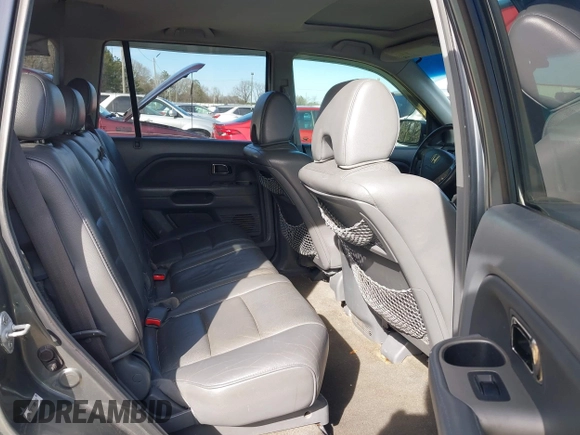 2007 Honda Pilot EX-L with VIN 5FNYF28737B001928, listed as a IAAI auction lot 41311134 with 243,870 mi miles. Bid and sale history available at carsss.com. Image 8.