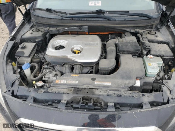 2016 Hyundai Sonata Plug-In Hybrid Limited with VIN KMHE54L26GA031054, listed as a Copart auction lot 45132075 with 121,754 mi miles and Clean Title. Bid and sale history available at carsss.com. Image 11.