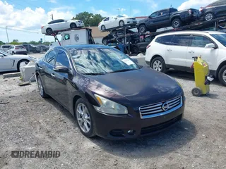 2012 Nissan Maxima SV z VIN 1N4AA5AP3CC818583, wystawiony jako IAAI lot #40213265 z przebiegiem 195 629 mil mil oraz . Historia ofert i sprzedaży dostępna na DreamBid. Obrazek 1.
