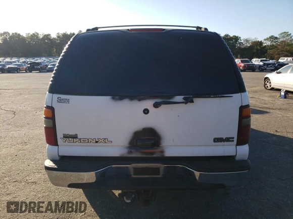 2002 GMC Yukon XL SLT with VIN 1GKEC16Z42J310761, listed as a Copart auction lot 85496584 with 269,934 mi miles and Salvage Title. Bid and sale history available at carsss.com. Image 6.