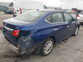 2019 Nissan Sentra SV z VIN 3N1AB7AP6KY221889, wystawiony jako IAAI lot #42077285 z przebiegiem 254 481 mil mil oraz . Historia ofert i sprzedaży dostępna na DreamBid. Obrazek 4.