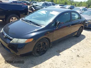 2008 Honda Civic LX z VIN 1HGFA16578L066623, wystawiony jako IAAI lot #42027113 z przebiegiem 173 241 mil mil oraz . Historia ofert i sprzedaży dostępna na DreamBid. Obrazek 2.
