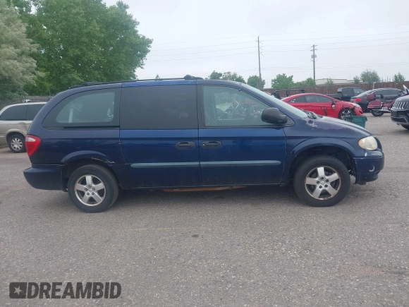 2005 Dodge Caravan SE with VIN 1D4GP24R95B420644, listed as a IAAI auction lot 42302868 with 256,701 mi miles and . Bid and sale history available at DreamBid. Image 13.