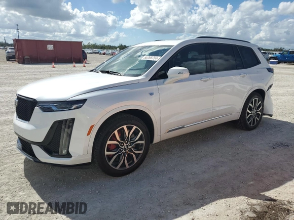 2022 Cadillac XT6 Sport with VIN 1GYKPGRS8NZ164305, listed as a Copart auction lot 80268754 with 17,232 mi miles and Salvage Title. Bid and sale history available at carsss.com. Image 1.