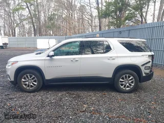 2019 Chevrolet Traverse LT Cloth with VIN 1GNEVGKW6KJ127390, listed as a IAAI auction lot 41971142 with 44,335 mi miles. Bid and sale history available at carsss.com. Image 14.
