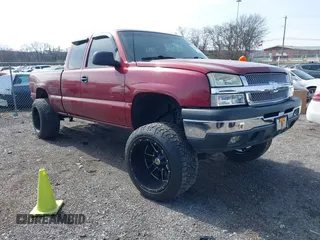 2005 Chevrolet Silverado 1500 z VIN 1GCEC19T95Z195485, wystawiony jako IAAI lot #41584530 z przebiegiem 316 255 mil mil oraz . Historia ofert i sprzedaży dostępna na DreamBid. Obrazek 1.