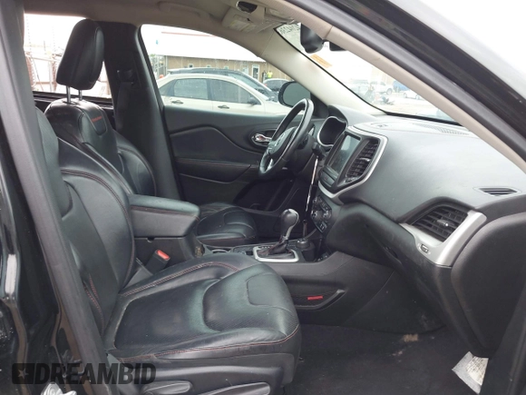 2017 Jeep Cherokee Trailhawk с VIN 1C4PJMBS9HW547360, выставлен на аукционе IAAI как лот 42042363 с пробегом 146 482 миль миль и . История ставок и продаж доступна на DreamBid. Изображение 5.