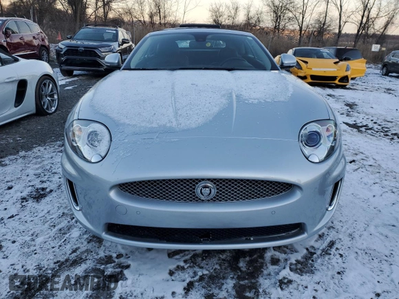 2010 Jaguar XK with VIN SAJWA4GB7ALB35518, listed as a Copart auction lot 86475814 with 32,910 mi miles and Salvage Title. Bid and sale history available at carsss.com. Image 5.