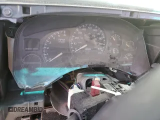 2002 Chevrolet Avalanche z VIN 3GNEC13T02G267332, wystawiony jako Copart lot #41855985 z przebiegiem Nie podano mil oraz Szkoda całkowita • Salvage title. Historia ofert i sprzedaży dostępna na DreamBid. Obrazek 9.