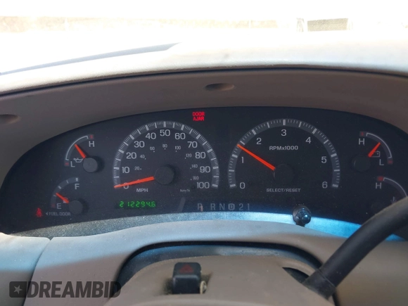 2002 Ford F-150 XL with VIN 1FTRX17272KE07014, listed as a IAAI auction lot 42381725 with 212,294 mi miles and . Bid and sale history available at DreamBid. Image 7.