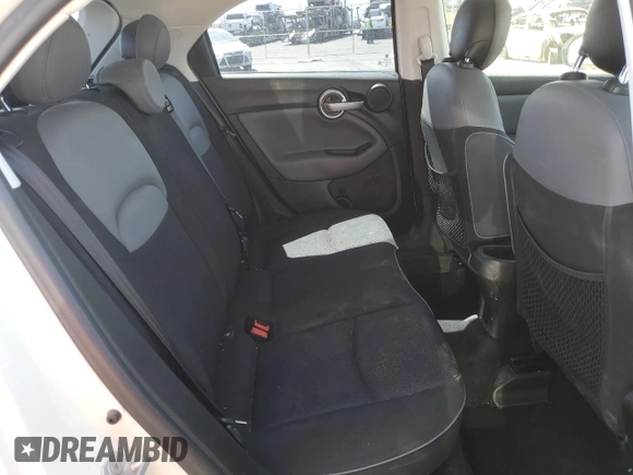 2016 FIAT 500X Pop z VIN ZFBCFXAW3GP438135, wystawiony jako Copart lot #52405845 z przebiegiem 115 612 mil mil oraz Szkoda całkowita • Salvage title. Historia ofert i sprzedaży dostępna na DreamBid. Obrazek 10.