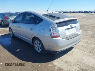 2006 Toyota Prius with VIN JTDKB20U363160818, listed as a IAAI auction lot 41664925 with 187,626 mi miles. Bid and sale history available at carsss.com. Image 3.