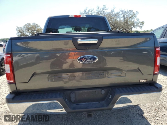 2019 Ford F-150 XL z VIN 1FTEW1CB8KFB43432, wystawiony jako Copart lot #52508165 z przebiegiem 67 302 mil mil oraz Nie do naprawy • Non repairable. Historia ofert i sprzedaży dostępna na DreamBid. Obrazek 6.