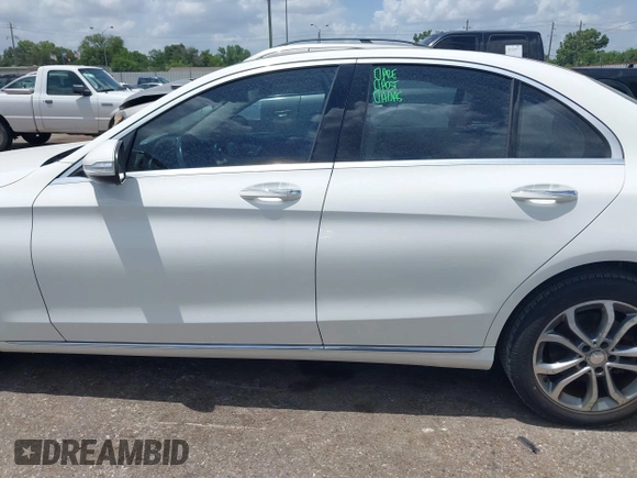 2015 Mercedes-Benz C 300 Luxury with VIN 55SWF4KB9FU041010, listed as a IAAI auction lot 42552629 with 137,001 mi miles and . Bid and sale history available at DreamBid. Image 14.