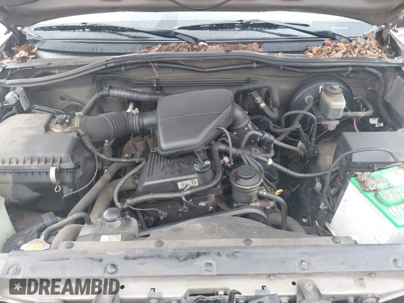 2006 Toyota Tacoma with VIN 5TENX22N26Z259670, listed as a IAAI auction lot 41067144 with 220,604 mi miles. Bid and sale history available at carsss.com. Image 10.