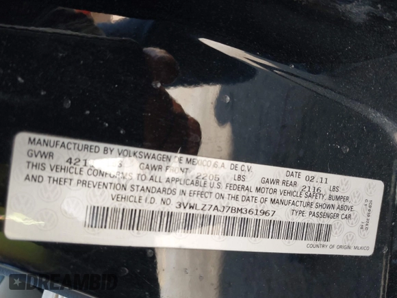 2011 Volkswagen Jetta SEL с VIN 3VWLZ7AJ7BM361967, выставлен на аукционе IAAI как лот 41697537 с пробегом Не указан миль и . История ставок и продаж доступна на DreamBid. Изображение 9.