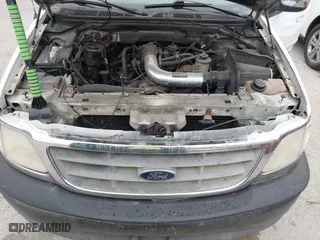 2001 Ford F-150 SuperCrew XLT with VIN 1FTRW07L61KB49220, listed as a IAAI auction lot 41826223 with 281,547 mi miles. Bid and sale history available at carsss.com. Image 10.
