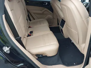 2022 Porsche Cayenne Turbo S E-Hybrid с VIN WP1AA2AY3NDA00204, выставлен на аукционе IAAI как лот 42257548 с пробегом 45 330 миль миль и . История ставок и продаж доступна на DreamBid. Изображение 8.