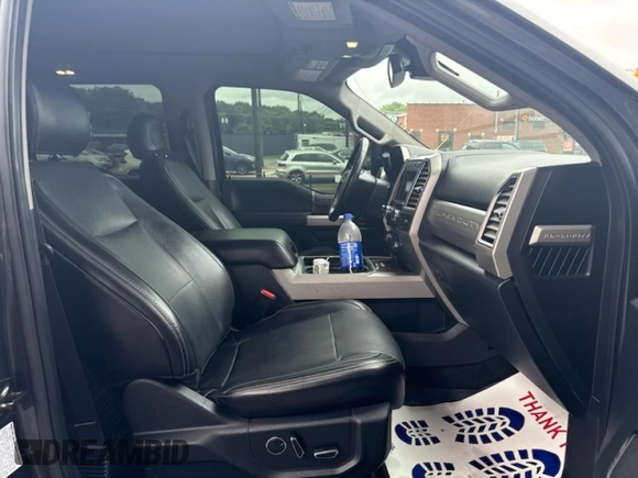2017 Ford F-350 Lariat z VIN 1FT8W3DT9HEB28873, wystawiony jako Copart lot #58615765 z przebiegiem 100 307 mil mil oraz Szkoda całkowita • Salvage title. Historia ofert i sprzedaży dostępna na DreamBid. Obrazek 5.