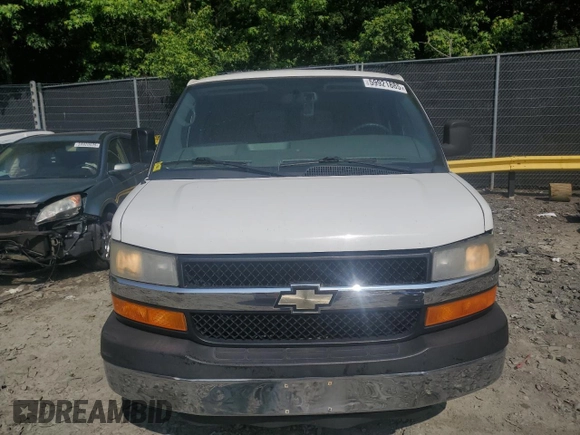 2014 Chevrolet Express Passenger 1LT with VIN 1GAZGYFG9E1209169, listed as a Copart auction lot 59921885 with 310,119 mi miles and Clean title. Bid and sale history available at DreamBid. Image 5.