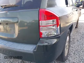 2008 Jeep Compass Sport with VIN 1J8FF47W88D722792, listed as a IAAI auction lot 42089007 with 140,897 mi miles and . Bid and sale history available at carsss.com. Image 6.