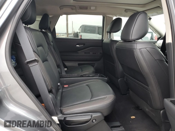 2024 Nissan Pathfinder SL with VIN 5N1DR3CB9RC223683, listed as a Copart auction lot 41902835 with 6,915 mi miles and Salvage title. Bid and sale history available at DreamBid. Image 10.