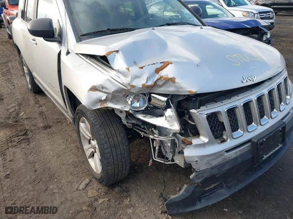 2012 Jeep Compass Latitude with VIN 1C4NJDEB7CD625478, listed as a IAAI auction lot 41368727 with 155,365 mi miles. Bid and sale history available at carsss.com. Image 6.