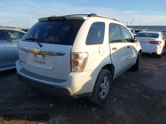 2005 Chevrolet Equinox LS with VIN 2CNDL13F656052726, listed as a IAAI auction lot 41336092 with 167,132 mi miles. Bid and sale history available at carsss.com. Image 4.