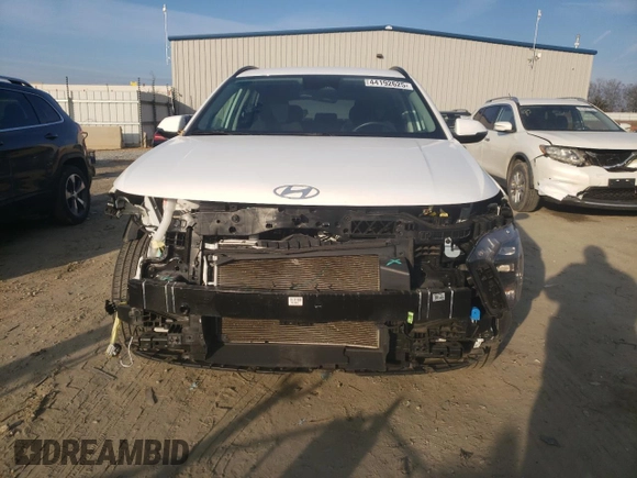 2024 Hyundai Kona SEL with VIN KM8HBCAB7RU038874, listed as a Copart auction lot 44192625 with 24,666 mi miles and Clean Title. Bid and sale history available at carsss.com. Image 5.