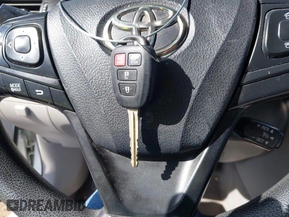 2015 Toyota Camry XLE with VIN 4T4BF1FK8FR482144, listed as a IAAI auction lot 42041282 with 191,272 mi miles and . Bid and sale history available at DreamBid. Image 11.