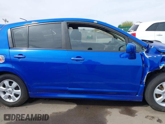 2011 Nissan Versa 1.8 S with VIN 3N1BC1CP8BL487925, listed as a IAAI auction lot 41795954 with 149,942 mi miles. Bid and sale history available at carsss.com. Image 14.