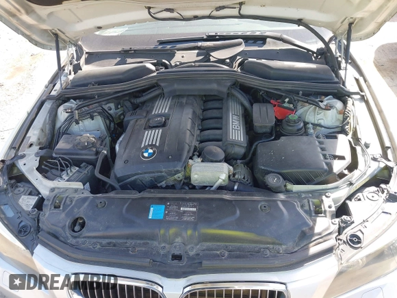 2010 BMW 5 Series 528i xDrive with VIN WBANV1C51AC159448, listed as a IAAI auction lot 42112878 with 154,710 mi miles and . Bid and sale history available at carsss.com. Image 10.