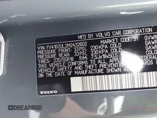 2021 Volvo XC40 Inscription with VIN YV4162UL2M2432602, listed as a IAAI auction lot 42331915 with 54,195 mi miles and . Bid and sale history available at DreamBid. Image 9.
