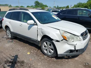 2010 Subaru Outback Premium z VIN 4S4BRBBC3A3332267, wystawiony jako IAAI lot #42404591 z przebiegiem 257 866 mil mil oraz . Historia ofert i sprzedaży dostępna na DreamBid. Obrazek 1.