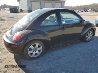 2007 Volkswagen New Beetle Coupe with VIN 3VWRW31CX7M514586, listed as a Copart auction lot 45674465 with 214,758 mi miles and Clean Title. Bid and sale history available at carsss.com. Image 3.