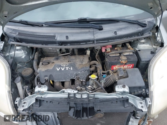 2007 Toyota Yaris with VIN JTDJT923675117537, listed as a IAAI auction lot 42116893 with 210,036 mi miles. Bid and sale history available at carsss.com. Image 10.