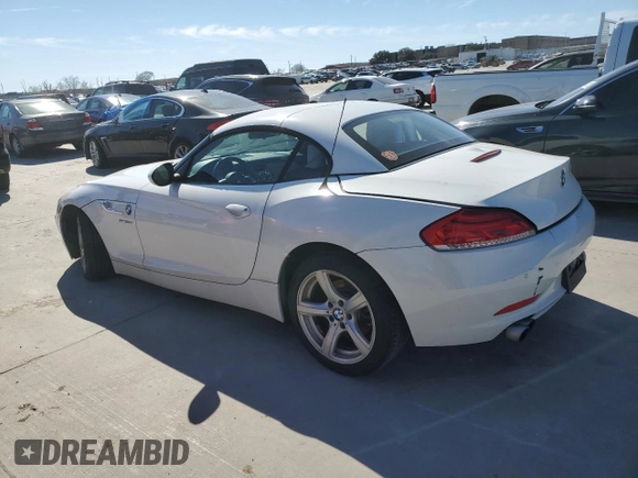 2016 BMW Z4 sDrive28i with VIN WBALL5C59G5A20236, listed as a Copart auction lot 43431074 with 0 mi miles. Bid and sale history available at carsss.com. Image 2.