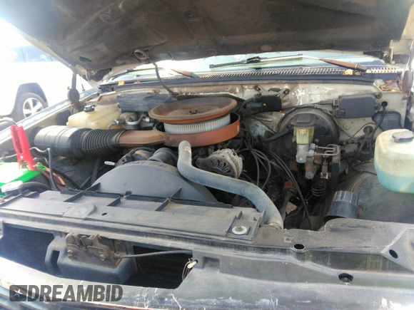 1988 Chevrolet Silverado 1500 with VIN 1GCDK14K5JZ330081, listed as a IAAI auction lot 42046482 with 74,166 mi miles and . Bid and sale history available at DreamBid. Image 10.