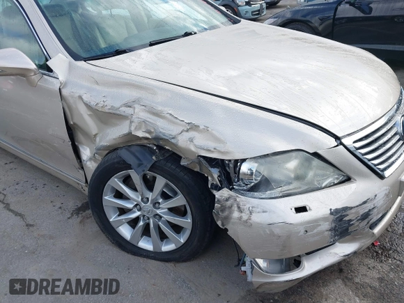 2012 Lexus LS 460 z VIN JTHBL5EFXC5110621, wystawiony jako IAAI lot #41714523 z przebiegiem 104 684 mil mil oraz . Historia ofert i sprzedaży dostępna na DreamBid. Obrazek 6.