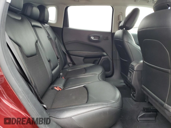 2021 Jeep Compass Latitude z VIN 3C4NJDBB4MT593377, wystawiony jako Copart lot #53428805 z przebiegiem 69 453 mil mil oraz Szkoda całkowita • Salvage title. Historia ofert i sprzedaży dostępna na DreamBid. Obrazek 11.