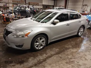 2015 Nissan Altima SL with VIN 1N4AL3AP7FN869950, listed as a IAAI auction lot 41588907 with 61,833 mi miles and . Bid and sale history available at DreamBid. Image 2.